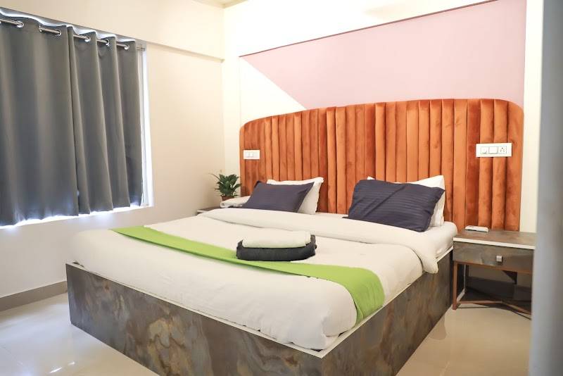 Copper 11 Service Apartments