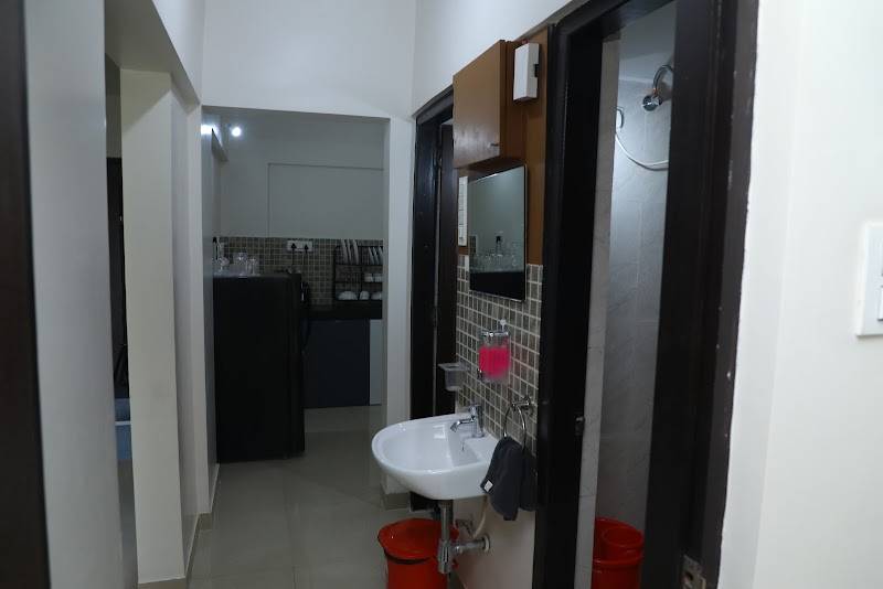 Copper 11 Service Apartments