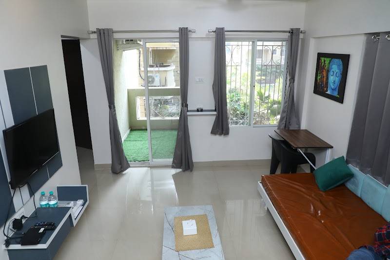 Copper 11 Service Apartments